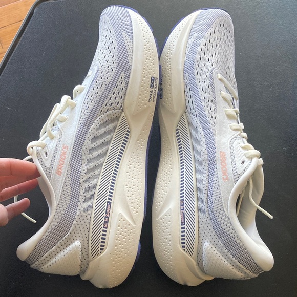 Brooks Women's Sneakers in White and Blue - Picture 4 of 7